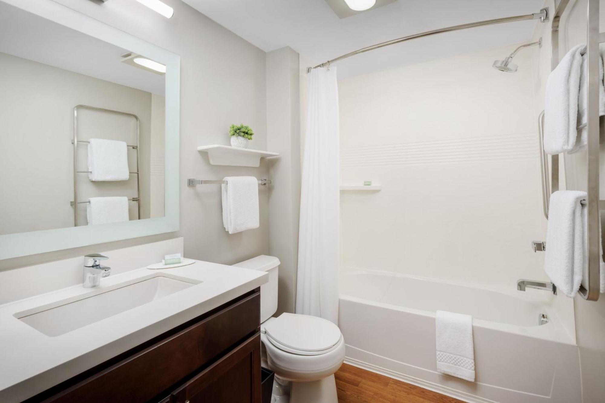 Towneplace Suites Manchester-Boston Regional Airport Екстер'єр фото