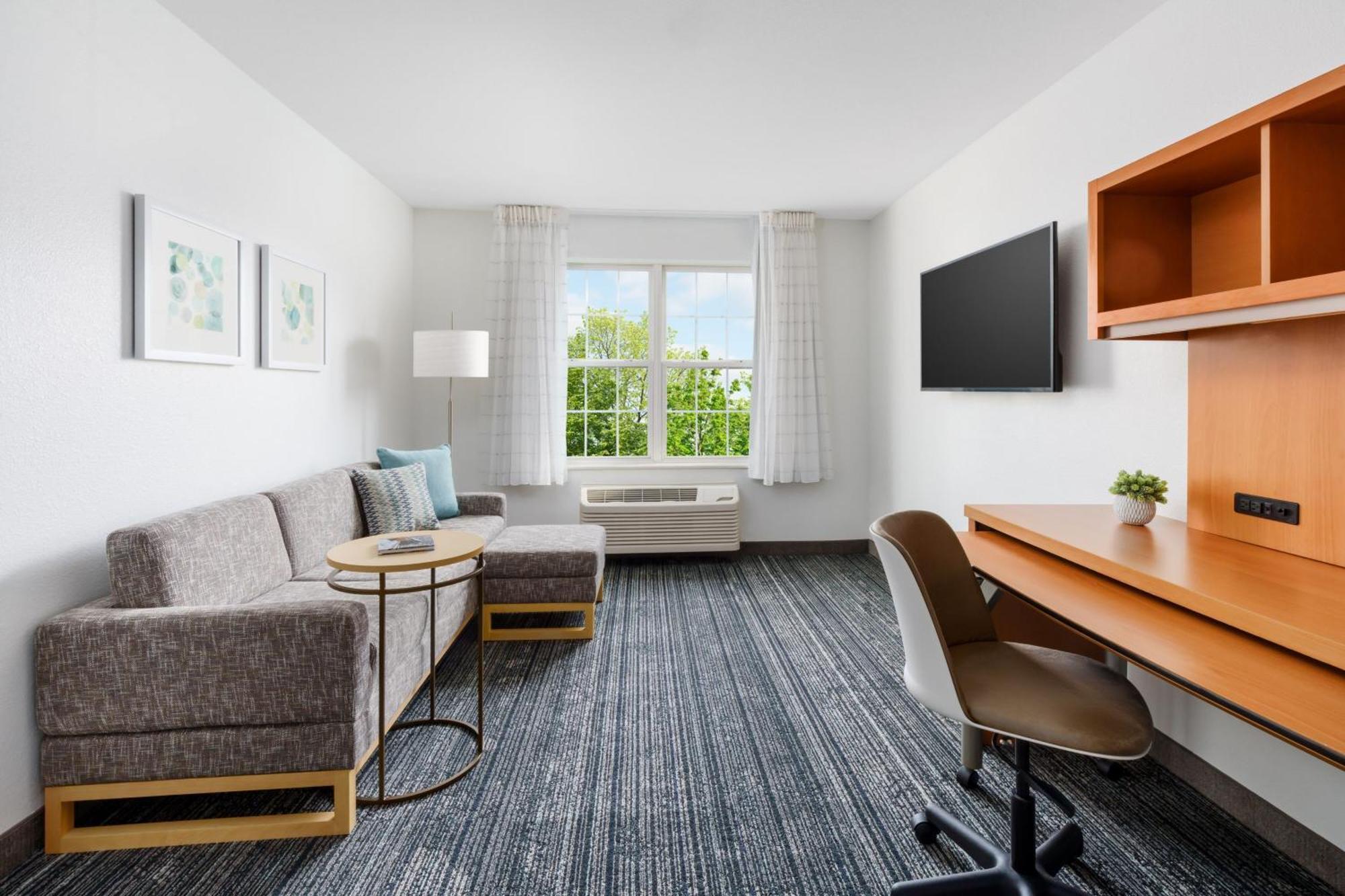 Towneplace Suites Manchester-Boston Regional Airport Екстер'єр фото