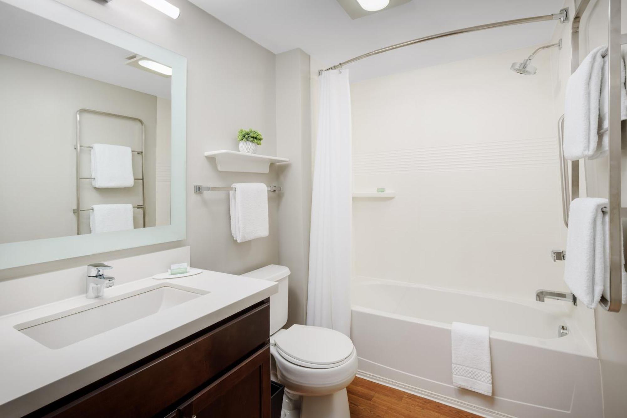 Towneplace Suites Manchester-Boston Regional Airport Екстер'єр фото