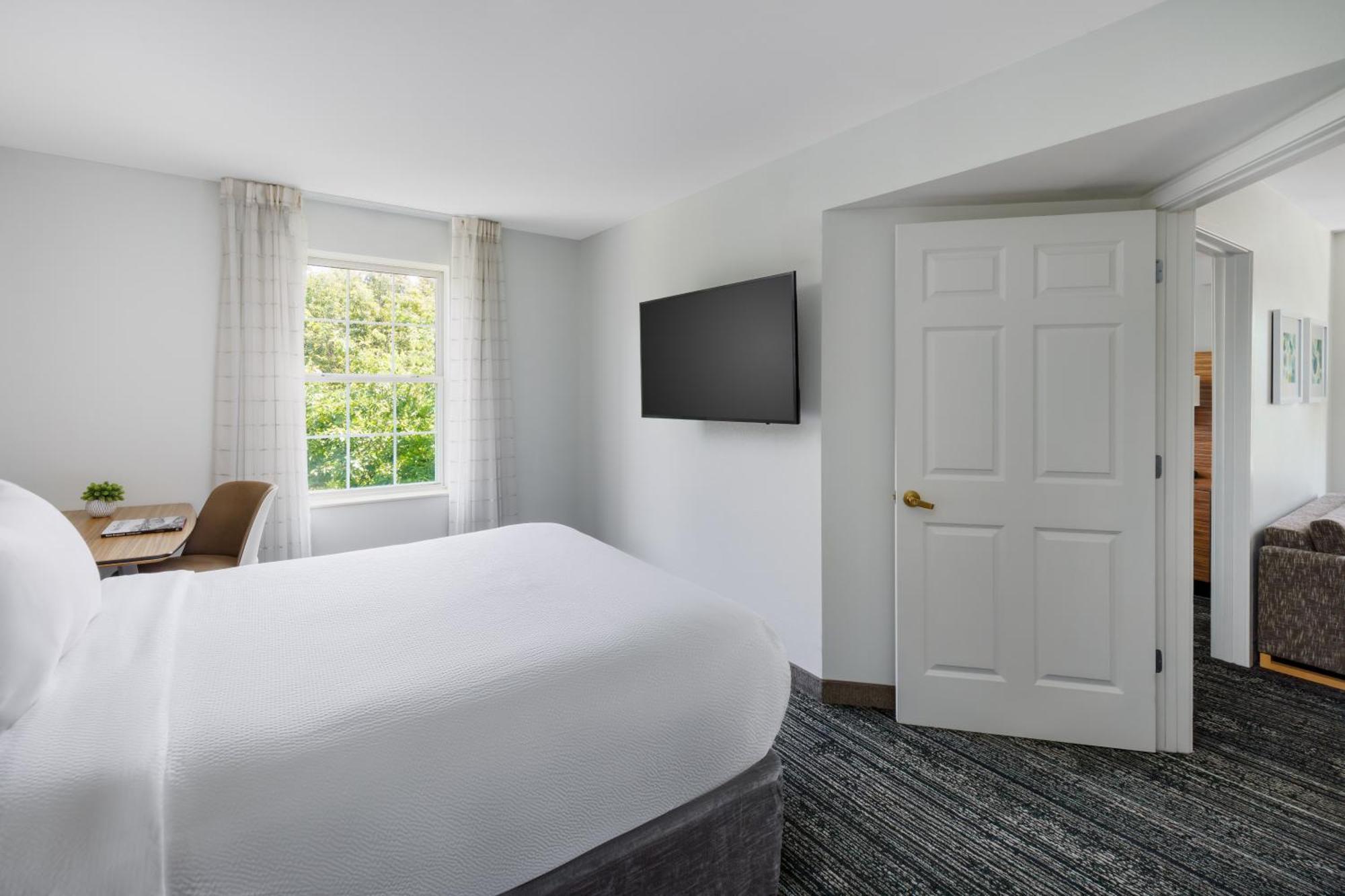 Towneplace Suites Manchester-Boston Regional Airport Екстер'єр фото